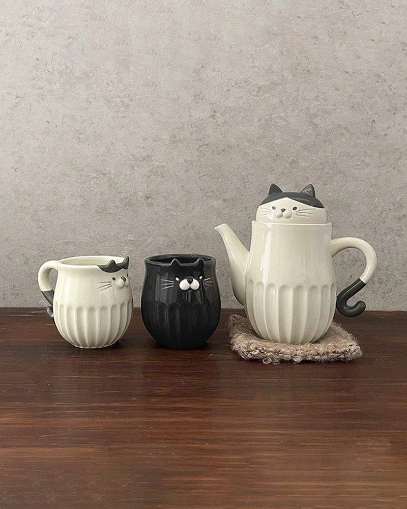 DECOLE Shinogi No Neko Tea Pot