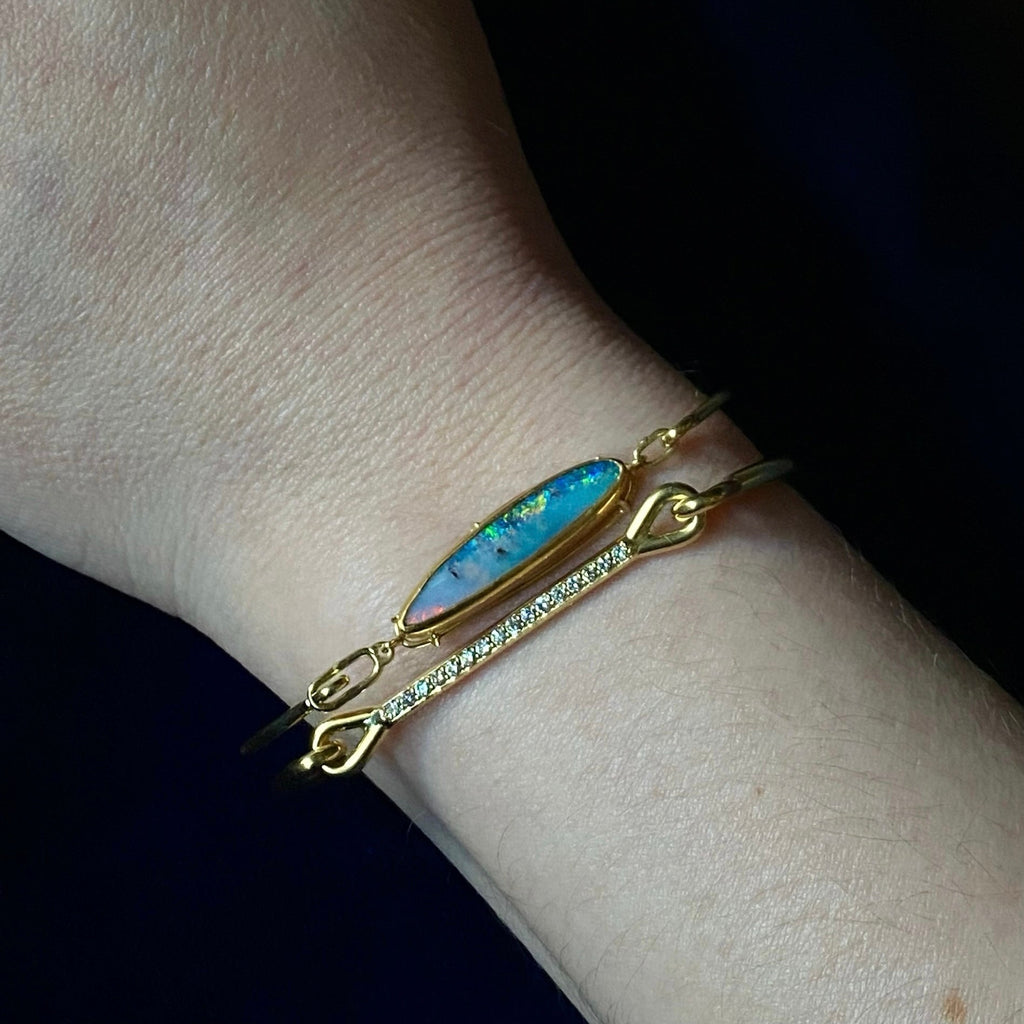 Tura Sugden 18k Yellow Gold Single Line Pave Diamond Needle Eye Cuff Bracelet